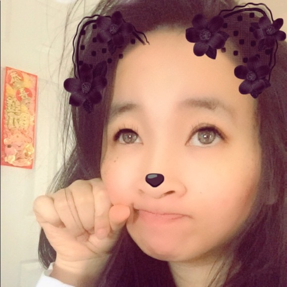 Meet your Posher, Amy - Picture 1 of 1